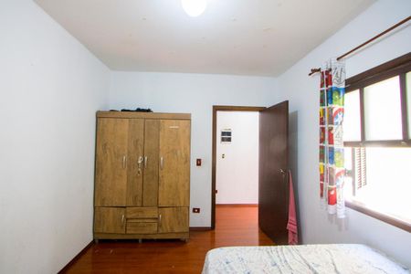 Casa à venda com 261m², 3 quartos e 5 vagas Casa à venda com 261m², 3 quartos e 5 vagasQuarto 2