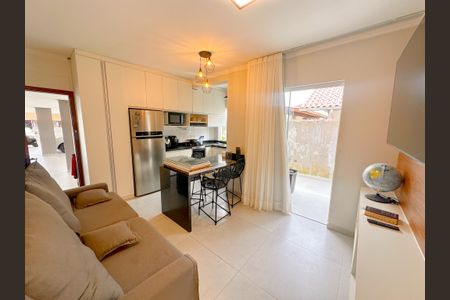 Sala de apartamento para alugar com 2 quartos, 72m² em Ingleses do Rio Vermelho, Florianópolis