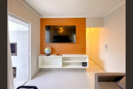 Apartamento para alugar com 72m², 2 quartos e 1 vagaSala