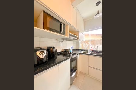 Apartamento para alugar com 72m², 2 quartos e 1 vagaCozinha