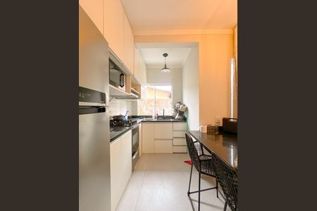 Apartamento para alugar com 72m², 2 quartos e 1 vagaCozinha