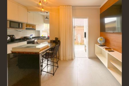 Sala de apartamento para alugar com 2 quartos, 72m² em Ingleses do Rio Vermelho, Florianópolis
