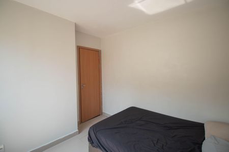 Quarto 2 de apartamento para alugar com 2 quartos, 41m² em Vila Lage, São Gonçalo