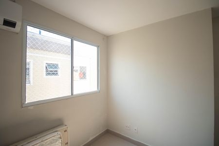Quarto 2 de apartamento para alugar com 2 quartos, 41m² em Vila Lage, São Gonçalo