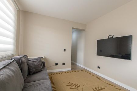 Sala de apartamento para alugar com 2 quartos, 57m² em Água Verde, Curitiba