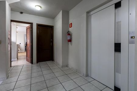 Apartamento à venda com 57m², 2 quartos e 1 vagaEntrada