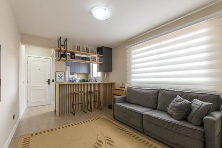 Sala de apartamento para alugar com 2 quartos, 57m² em Água Verde, Curitiba