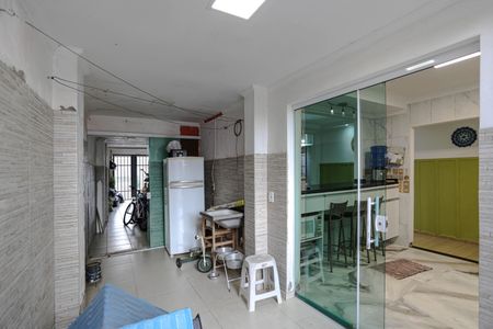 Casa para alugar com 1200m², 4 quartos e 2 vagasÁrea de Serviço