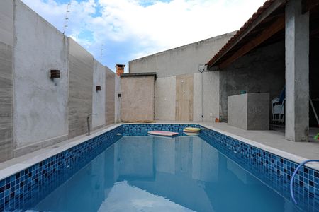 Casa para alugar com 1200m², 4 quartos e 2 vagasPiscina