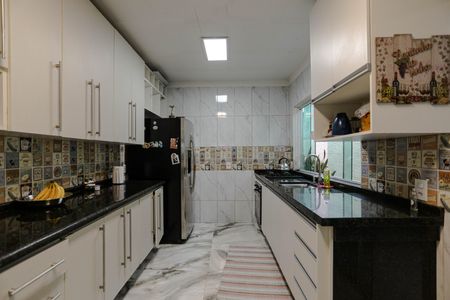 Casa para alugar com 1200m², 4 quartos e 2 vagasCozinha