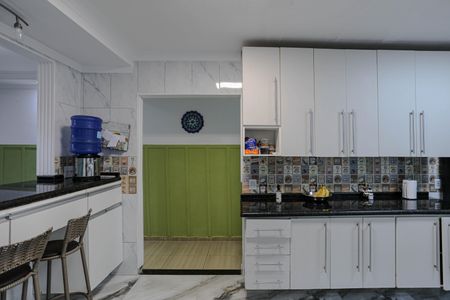 Casa para alugar com 1200m², 4 quartos e 2 vagasCozinha