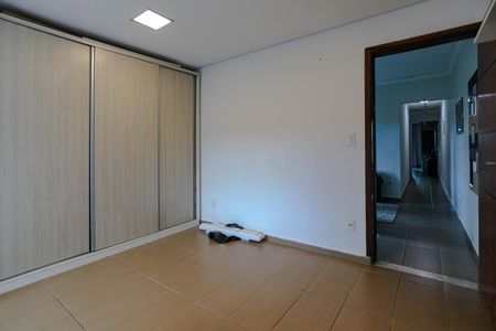 Casa para alugar com 1200m², 4 quartos e 2 vagasQuarto 1 - Suíte