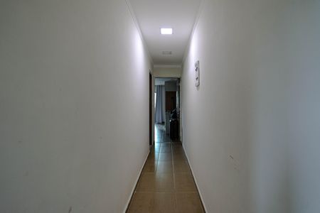 Casa para alugar com 1200m², 4 quartos e 2 vagasCorredor