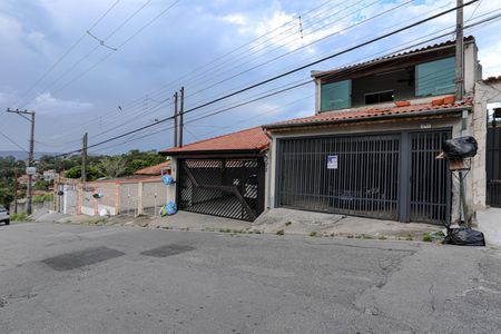 Casa para alugar com 1200m², 4 quartos e 2 vagasFachada