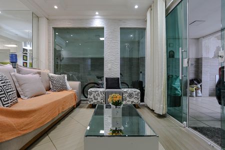 Casa para alugar com 1200m², 4 quartos e 2 vagasSala