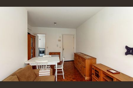 Sala de apartamento para alugar com 3 quartos, 65m² em Santo Antônio, Porto Alegre