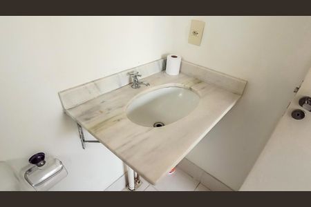 Apartamento para alugar com 65m², 3 quartos e 1 vagaBanheiro suite 