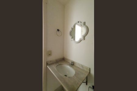 Apartamento para alugar com 65m², 3 quartos e 1 vagaBanheiro social 