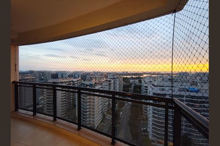 Varanda - Sala de apartamento à venda com 2 quartos, 69m² em Barra Olímpica, Rio de Janeiro