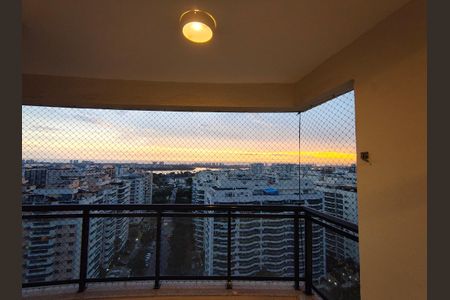 Varanda - Sala de apartamento à venda com 2 quartos, 69m² em Barra Olímpica, Rio de Janeiro