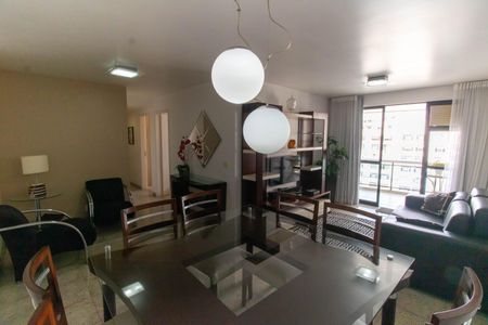 Apartamento para alugar com 3 quartos, 110m² em Icaraí, Niterói