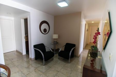 Apartamento para alugar com 3 quartos, 110m² em Icaraí, Niterói