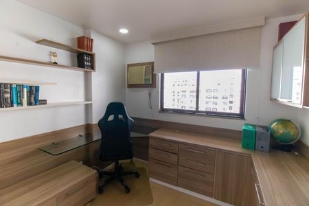 Apartamento para alugar com 3 quartos, 110m² em Icaraí, Niterói