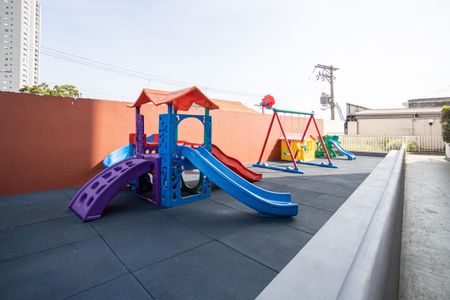 Apartamento para alugar com 57m², 2 quartos e 1 vaga Apartamento para alugar com 57m², 2 quartos e 1 vagaÁrea comum - Playground