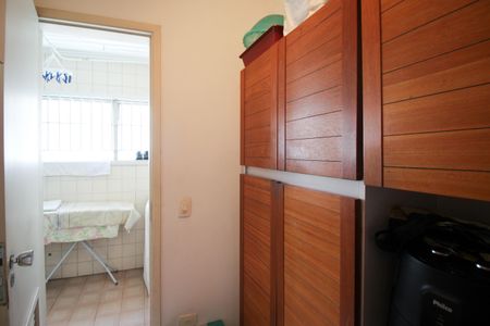 Apartamento à venda com 100m², 3 quartos e 2 vagasQuarto de Serviço