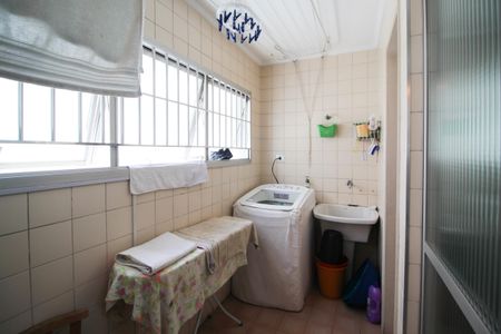 Apartamento à venda com 100m², 3 quartos e 2 vagasÁrea de Serviço