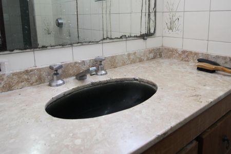 Apartamento à venda com 100m², 3 quartos e 2 vagasBanheiro da Suíte