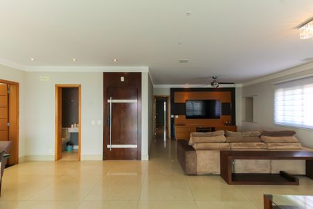 Apartamento à venda com 241m², 3 quartos e 6 vagasSala