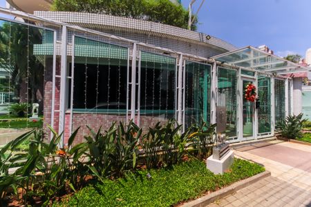 Apartamento à venda com 241m², 3 quartos e 6 vagasFachada