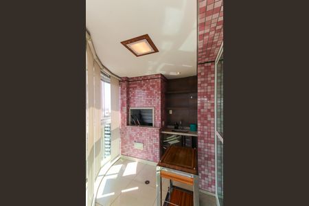 Apartamento à venda com 241m², 3 quartos e 6 vagasVaranda