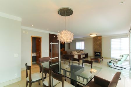 Sala de apartamento à venda com 3 quartos, 241m² em Jardim Analia Franco, São Paulo