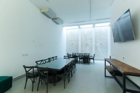 Apartamento à venda com 241m², 3 quartos e 6 vagasÁrea comum - Salão de festas