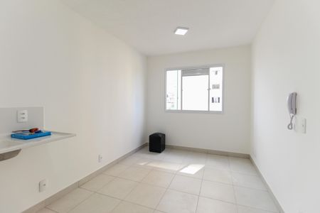 Apartamento para alugar com 32m², 2 quartos e sem vagaSala - Cozinha