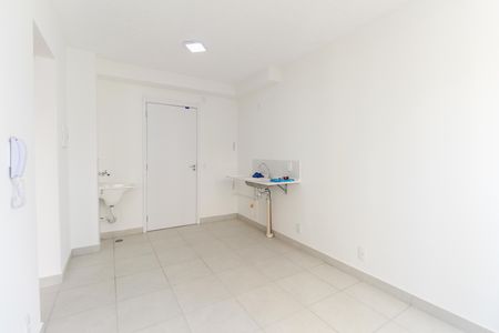 Apartamento para alugar com 32m², 2 quartos e sem vagaSala - Cozinha