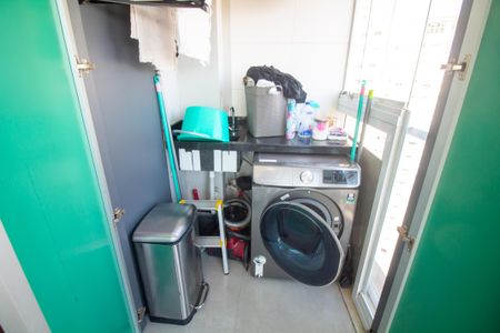 Apartamento para alugar com 75m², 2 quartos e 1 vagaÁrea de Serviço