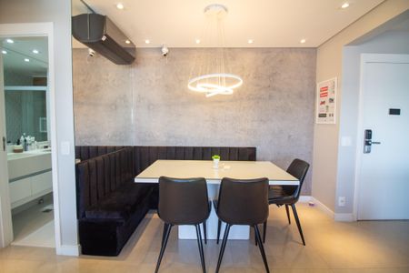 Apartamento para alugar com 75m², 2 quartos e 1 vagaSala de Jantar