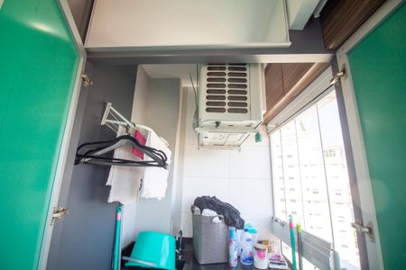 Apartamento para alugar com 75m², 2 quartos e 1 vagaÁrea de Serviço