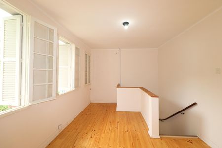 Sala de casa para alugar com 2 quartos, 70m² em Petrópolis, Porto Alegre
