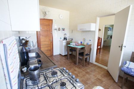 Apartamento à venda com 86m², 2 quartos e 1 vagaCozinha