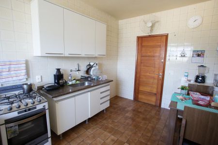 Apartamento à venda com 86m², 2 quartos e 1 vagaCozinha