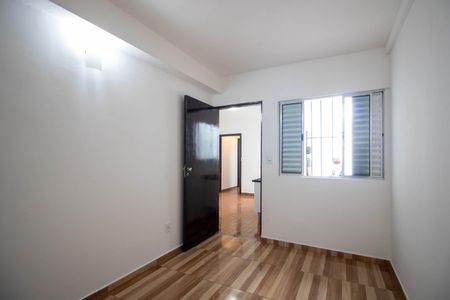 Quarto 1 de casa para alugar com 2 quartos, 35m² em Parque Regina, São Paulo