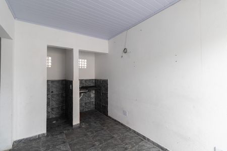 Casa para alugar com 25m², 1 quarto e sem vagaSala e Cozinha