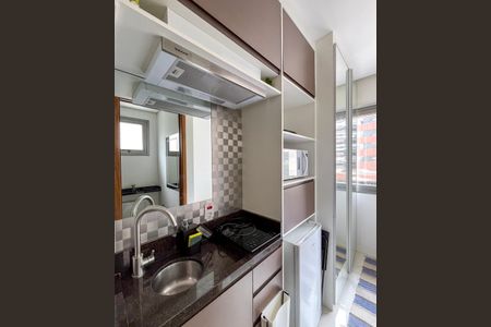 Cozinha de apartamento para alugar com 1 quarto, 11m² em Liberdade, São Paulo
