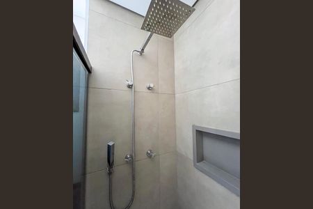 Detalhe do banheiro de apartamento para alugar com 1 quarto, 11m² em Liberdade, São Paulo
