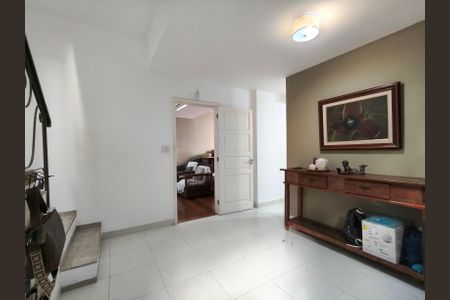 Hall de entrada de casa à venda com 4 quartos, 307m² em Grajaú, Rio de Janeiro