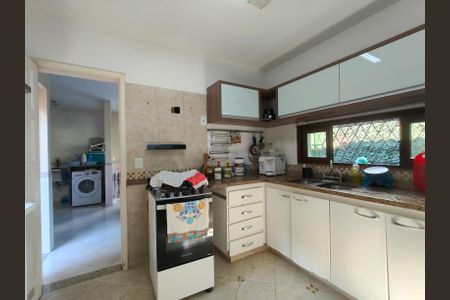 Casa à venda com 307m², 4 quartos e 2 vagasCozinha